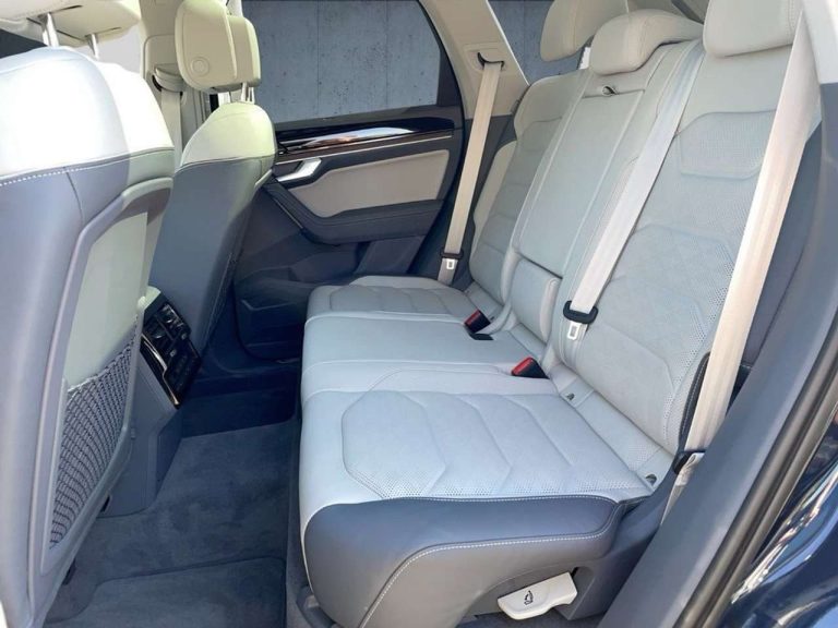 Volkswagen Touareg 3.0 V6 eHybrid 4MOTION Elegance - photo 12