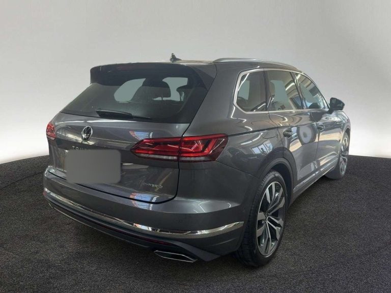 Volkswagen Touareg 3.0 V6 eHybrid 4MOTION Elegance - photo 4