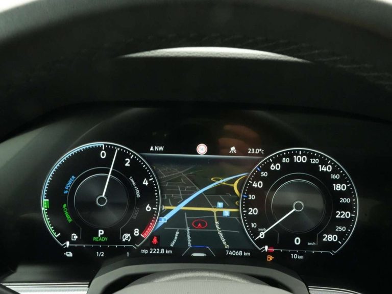 Volkswagen Touareg R eHybrid 4MOTION - photo 6