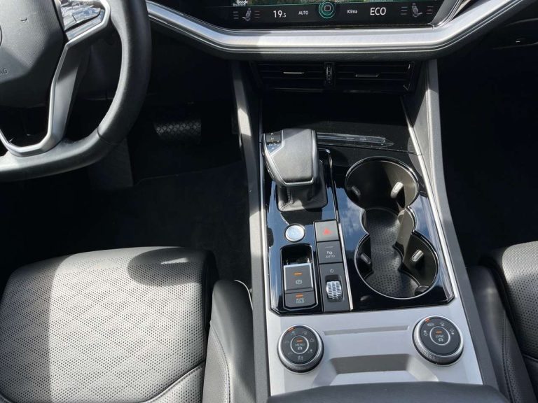 Volkswagen Touareg 3.0 V6 TSI eHybrid 4MOTION Elegance - photo 7
