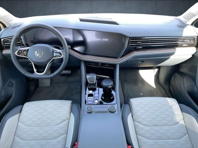 Volkswagen Touareg 3.0 V6 eHybrid 4MOTION Elegance - photo 8