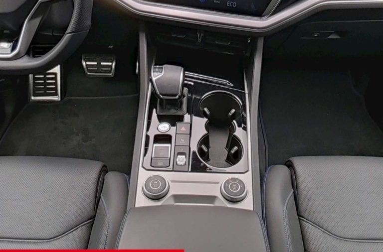 Volkswagen Touareg R 3.0 V6 TSI eHybrid 4MOTION - photo 8