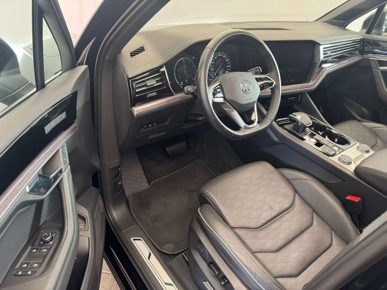 Volkswagen Touareg 3.0 V6 Hybrid Elegance - photo 9