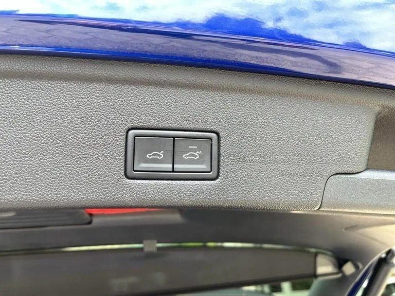 Volkswagen Touareg 3.0 TSI eHybrid 4Motion R - photo 12