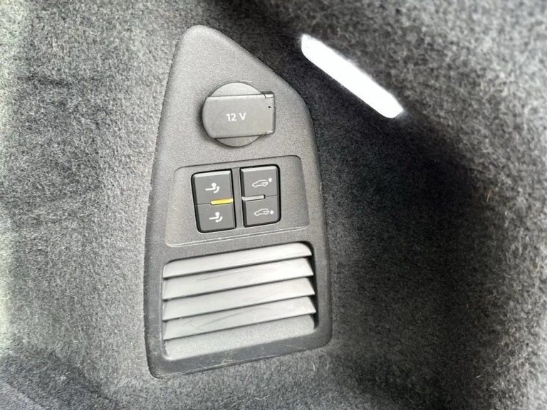 Volkswagen Touareg 3.0 TSI eHybrid 4Motion R - photo 11