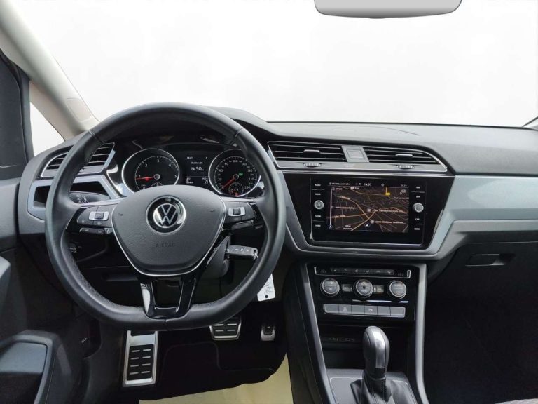Volkswagen Touran 2.0 TDI DSG Active - photo 6