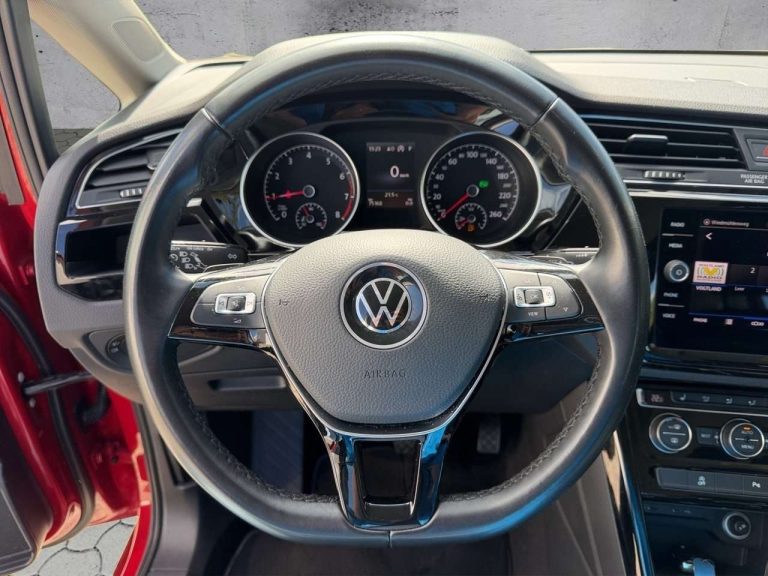 Volkswagen Touran 1.5 TSI DSG Highline - photo 8