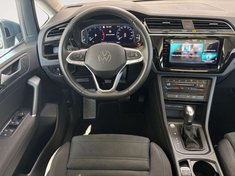 Volkswagen Touran 2.0 TDI DSG - photo 8