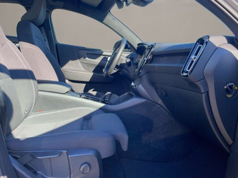 Volvo C40 Recharge Twin Motor AWD Core - photo 12