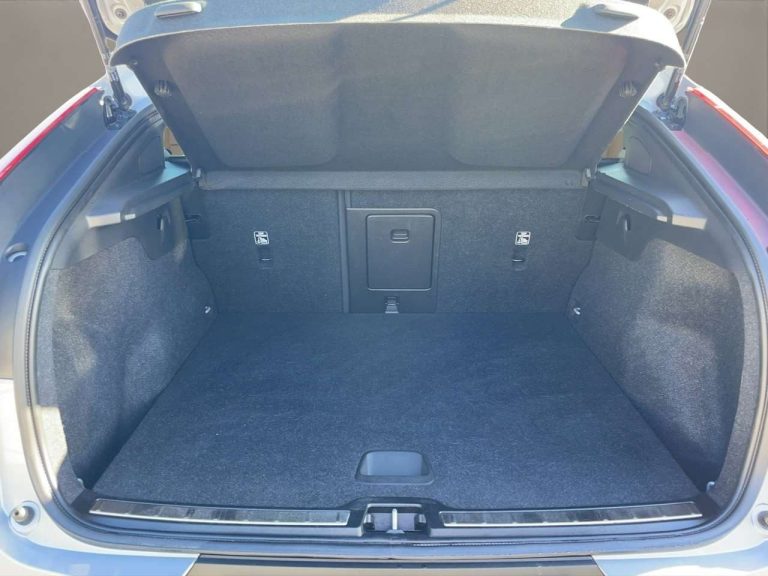 Volvo C40 Recharge Twin Motor AWD Core - photo 13