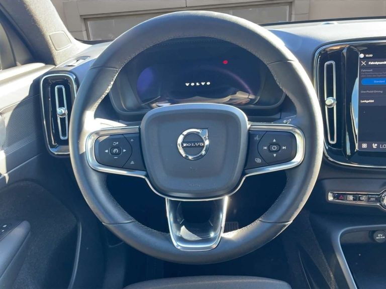 Volvo C40 Recharge Twin Motor AWD Core - photo 8