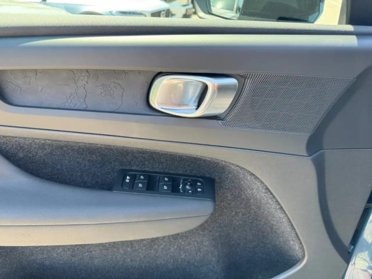 Volvo C40 Plus Recharge - photo 13