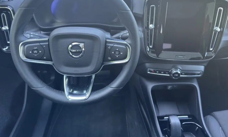 Volvo C40 Recharge Pure Electric Plus - photo 11