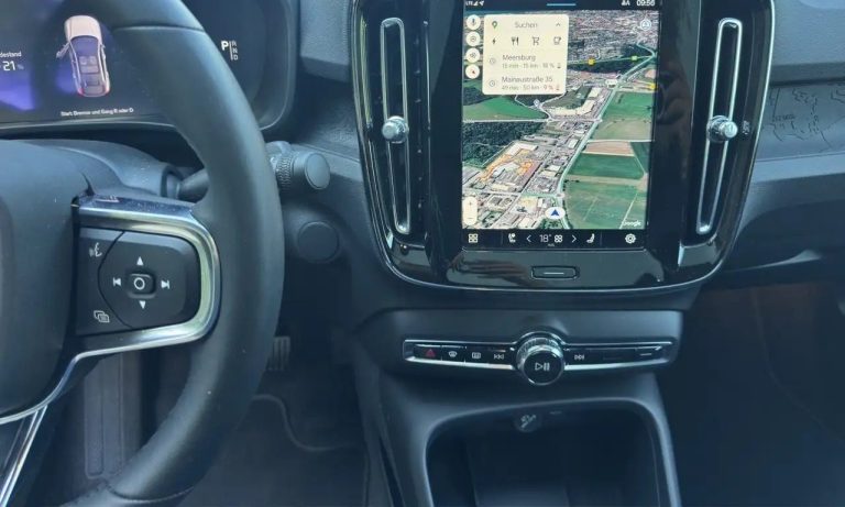 Volvo C40 Recharge Pure Electric Plus - photo 12