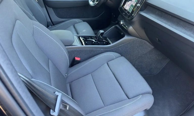 Volvo C40 Recharge Pure Electric Plus - photo 16