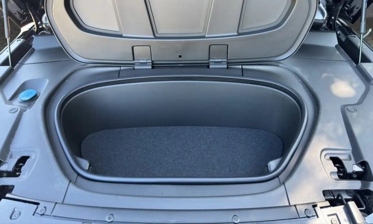 Volvo C40 Recharge Pure Electric Plus - photo 18