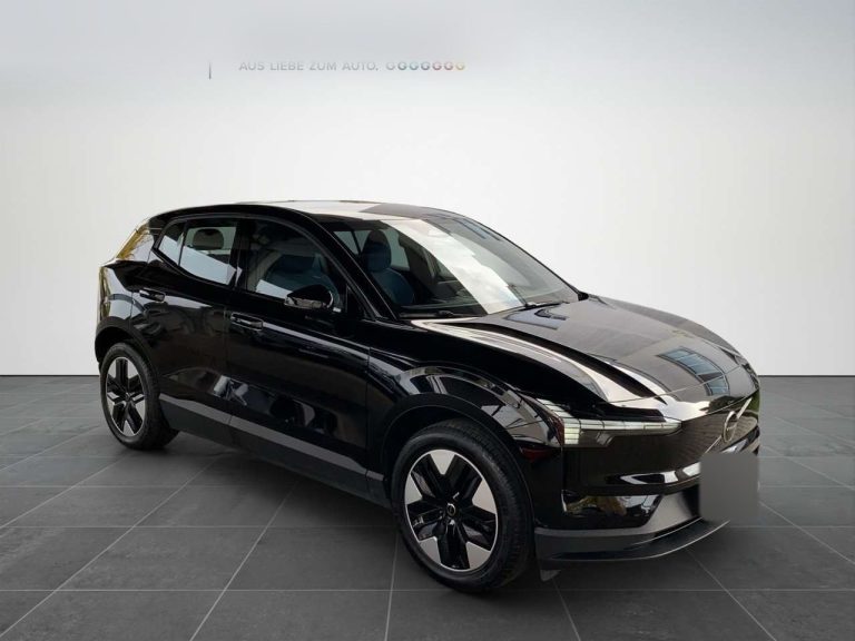 Volvo EX30 Extended Range Core