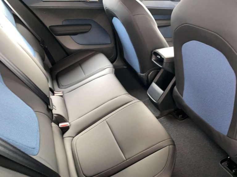 Volvo EX30 Extended Range Core - photo 13