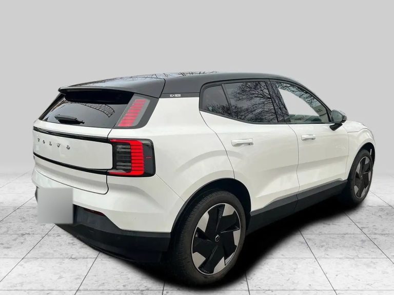 Volvo EX30 Plus - photo 5