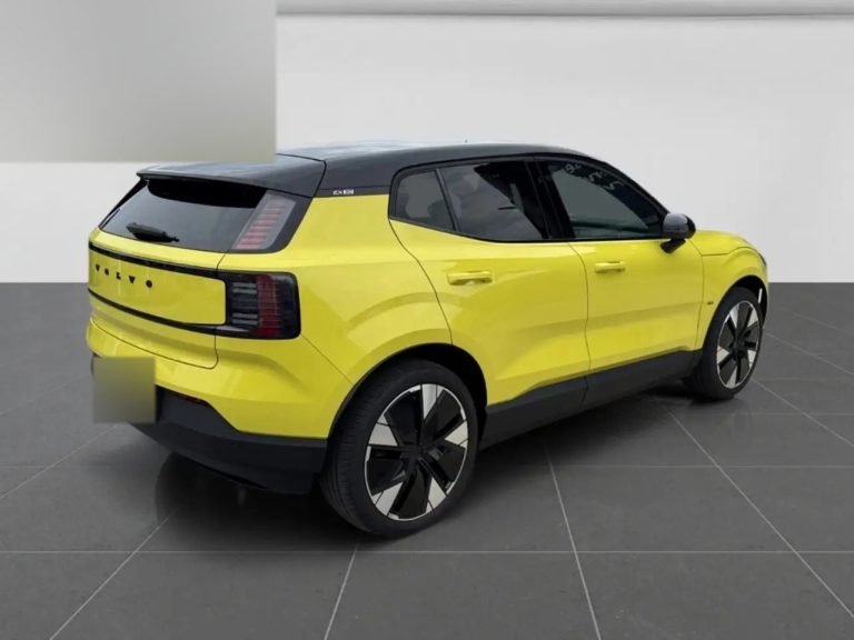 Volvo EX30 Extended Range Plus - photo 5