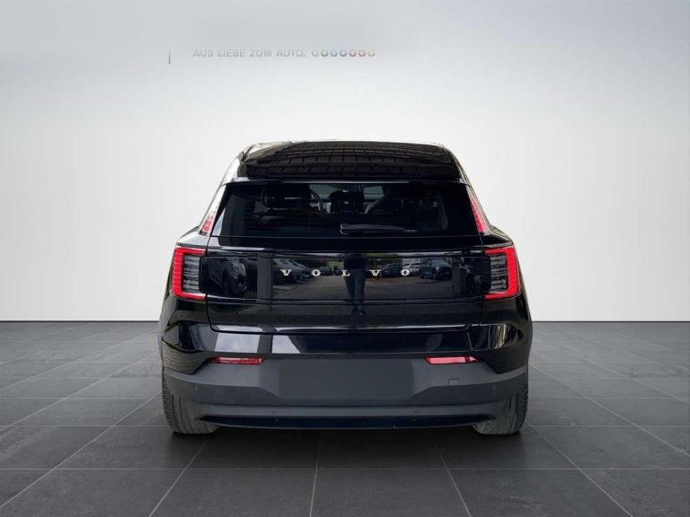 Volvo EX30 Extended Range Core - photo 5