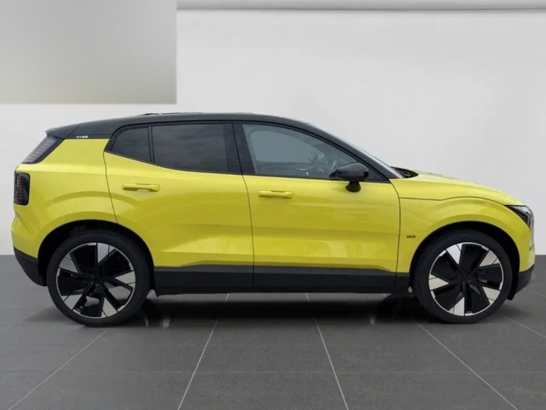 Volvo EX30 Extended Range Plus - photo 6