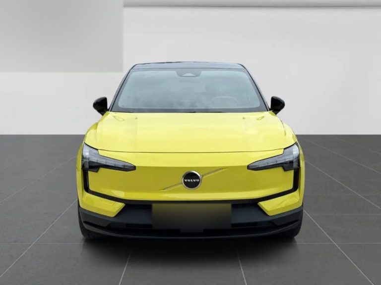 Volvo EX30 Extended Range Plus - photo 8