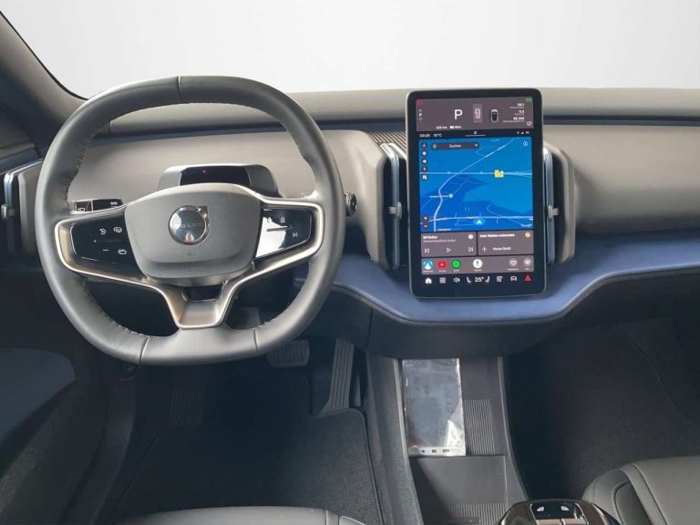 Volvo EX30 Extended Range Core - photo 8
