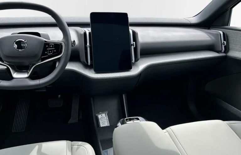 Volvo EX30 Cross Country Twin Motor Performance Ultra - photo 11