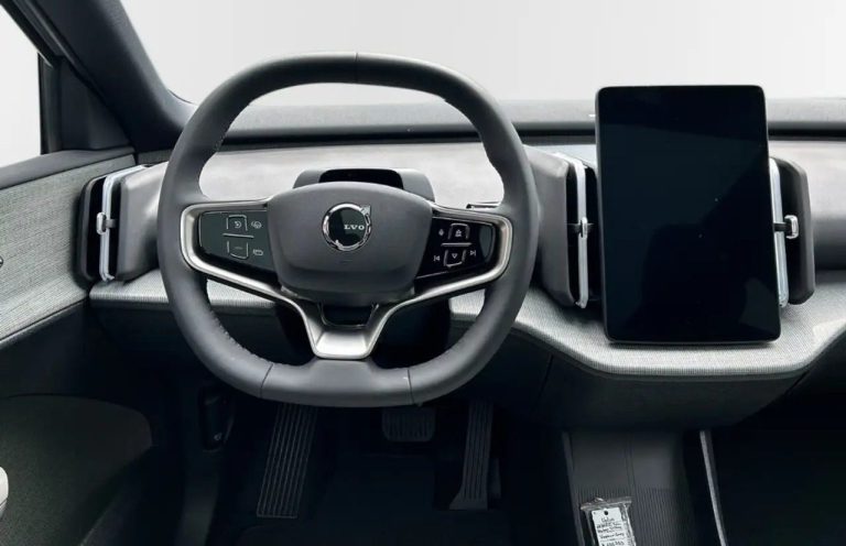 Volvo EX30 Cross Country Twin Motor Performance Ultra - photo 12