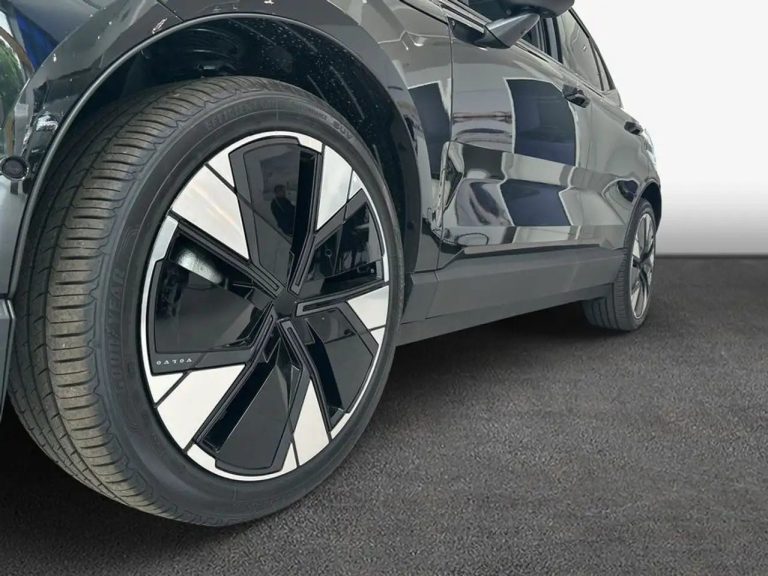 Volvo EX30 Twin Motor Performance Ultra - photo 5