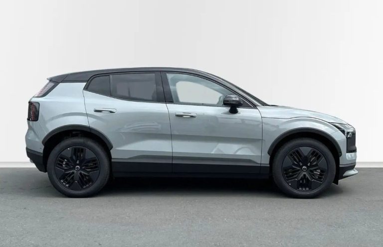 Volvo EX30 Cross Country Twin Motor Performance Ultra - photo 6