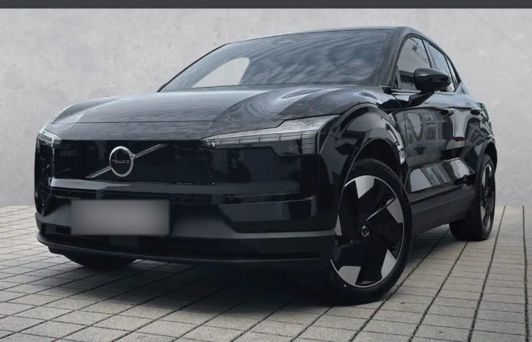 Volvo EX30 Extended Range Plus