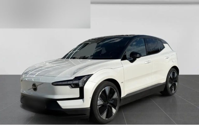 Volvo EX30 Twin Motor Performance AWD Ultra