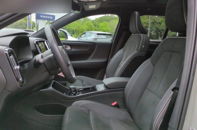 Volvo EX40 Twin Motor AWD - photo 9