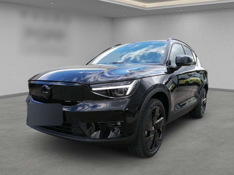 Volvo EX40 Extended Range Black Edition