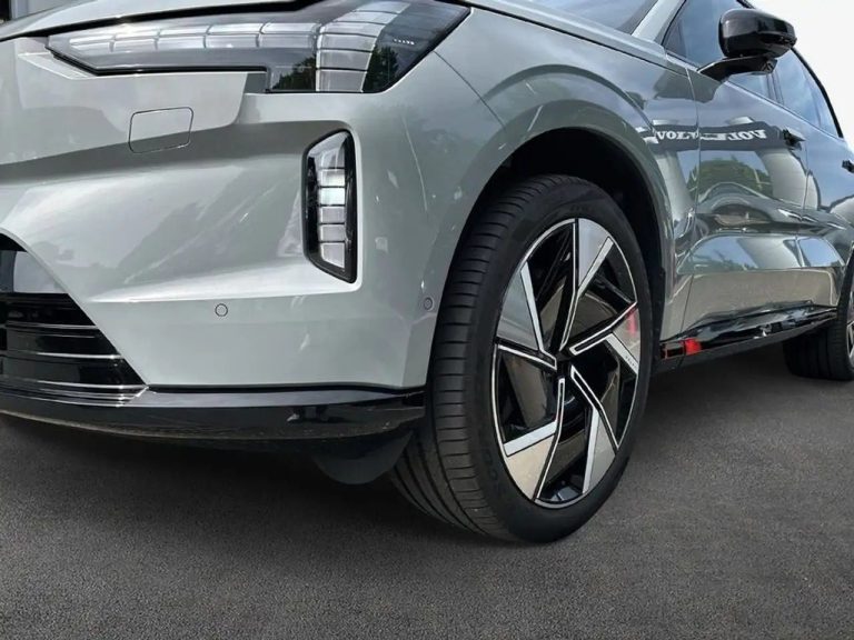 Volvo EX90 Twin Motor Performance AWD Ultra - photo 5