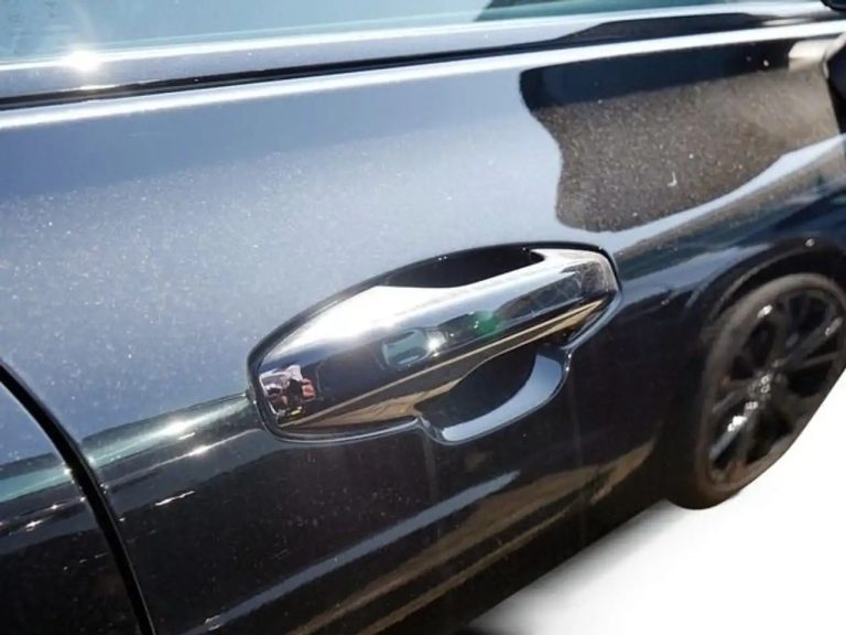 Volvo S60 T8 Recharge Plus Dark AWD - photo 8