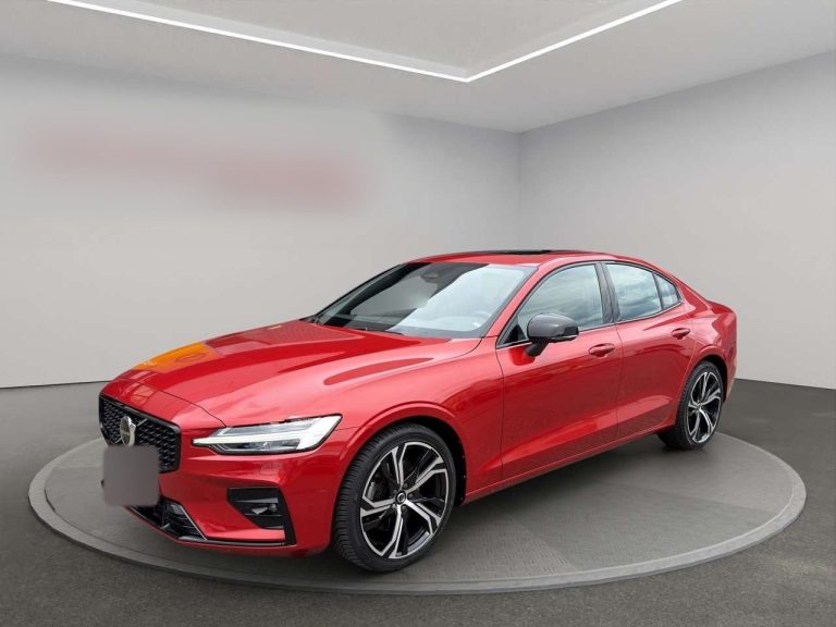 Volvo S60 B4 Plus Dark