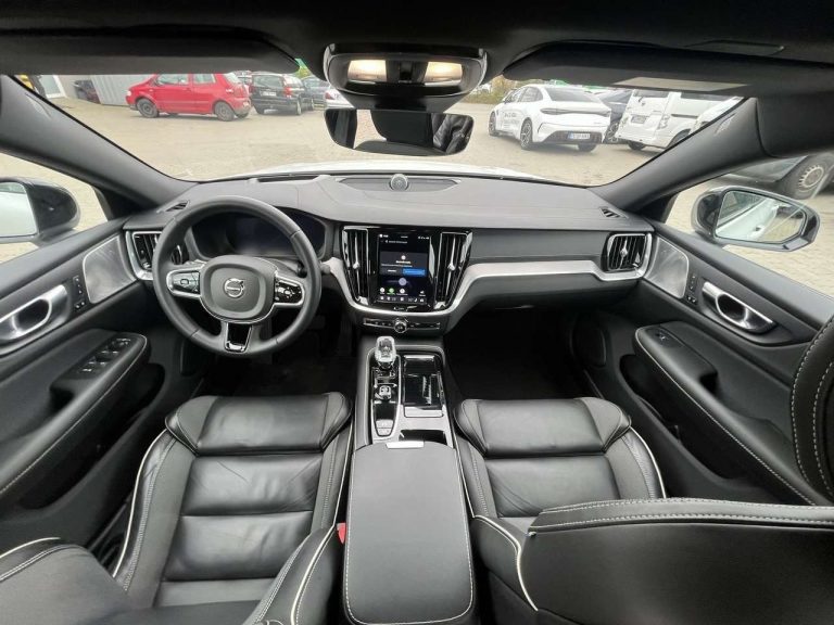 Volvo S60 T8 Recharge AWD Ultimate - photo 11
