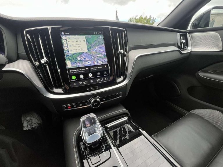 Volvo S60 T8 Recharge AWD Ultimate - photo 15