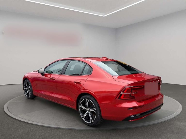 Volvo S60 B4 Plus Dark - photo 3