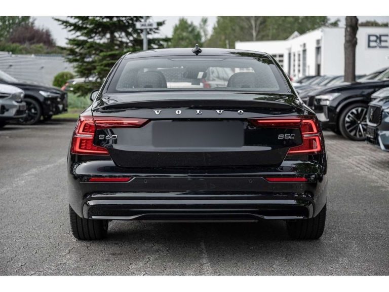 Volvo S60 B5 AWD Ultimate Dark - photo 4
