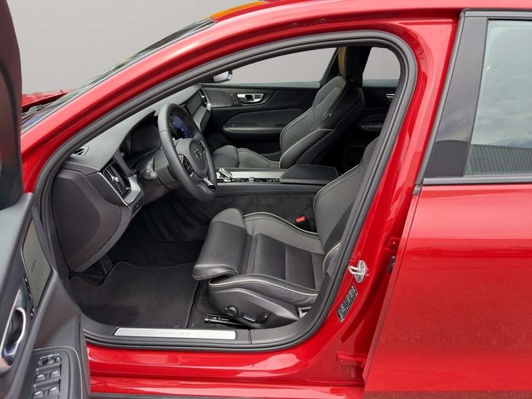 Volvo S60 B4 Plus Dark - photo 5