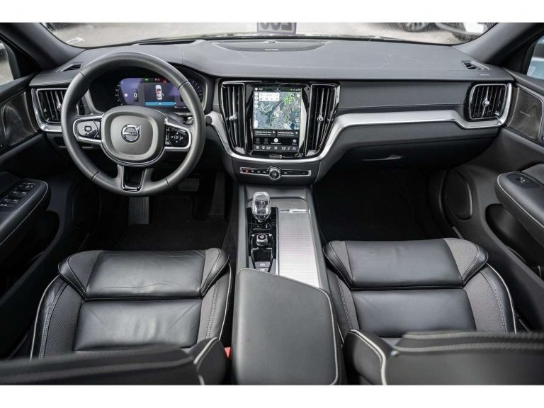 Volvo S60 B5 AWD Ultimate Dark - photo 6