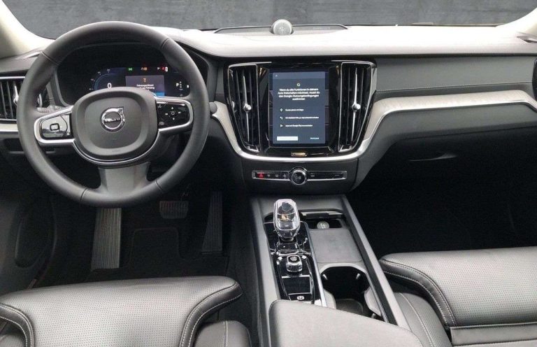 Volvo S60 B5 AWD Ultimate Dark - photo 7