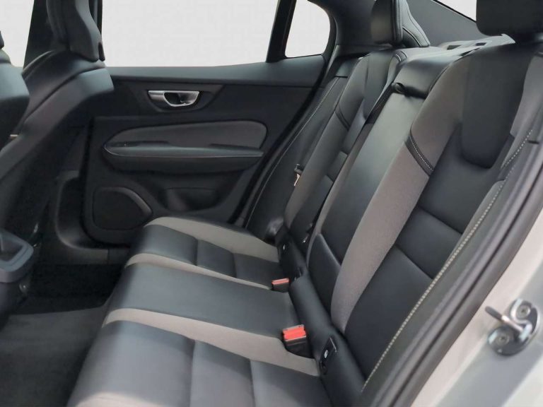 Volvo S60 B4 Plus Dark - photo 9