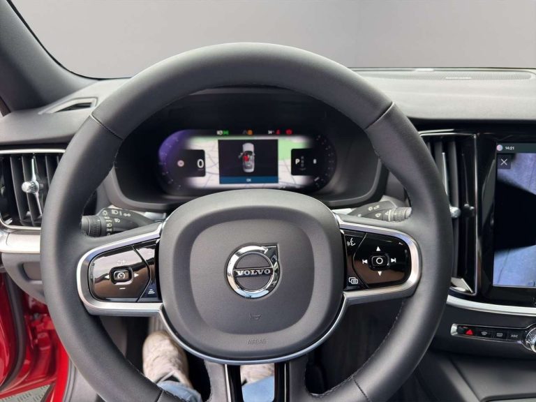 Volvo S60 B4 Plus Dark - photo 9