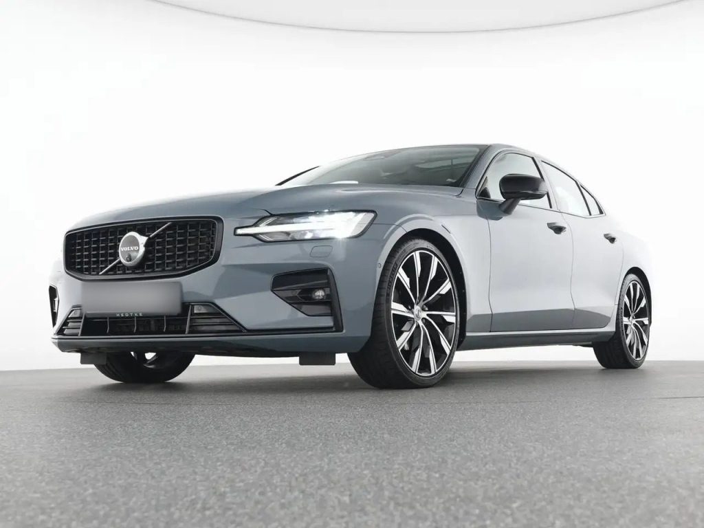 Volvo S60 B4 Plus Dark