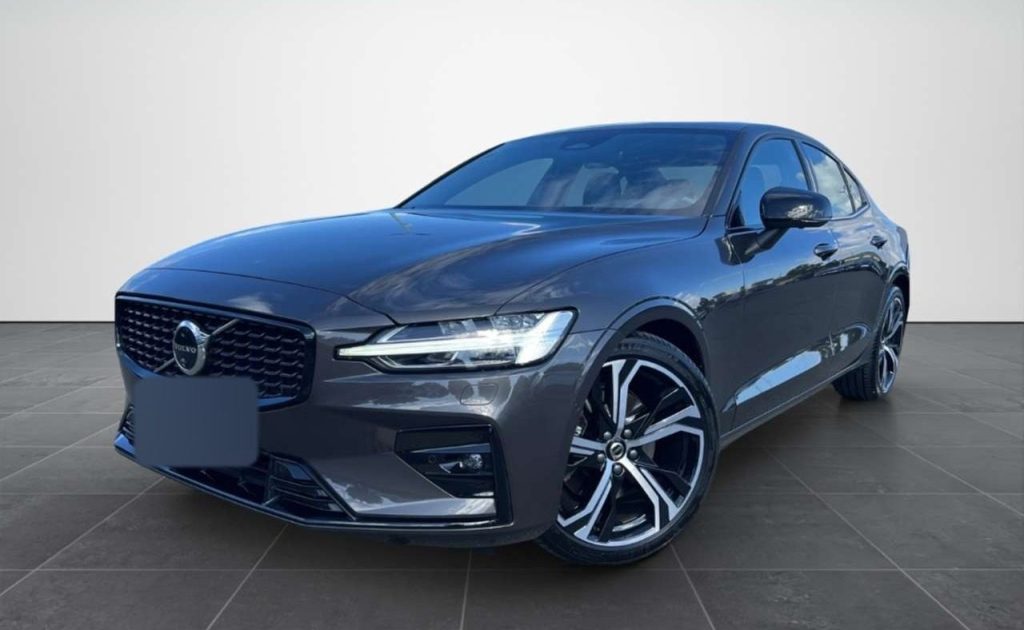 Volvo S60 B4 Plus Dark